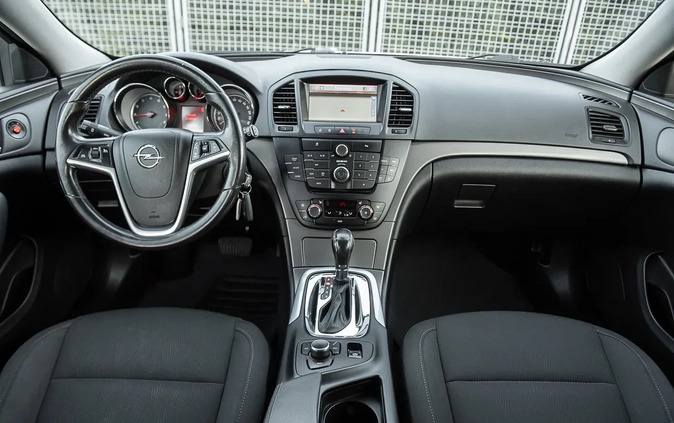 Opel Insignia cena 25900 przebieg: 198123, rok produkcji 2012 z Świdwin małe 277